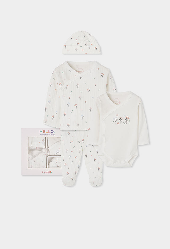 Set i bardhe me print floral me 4 pjese