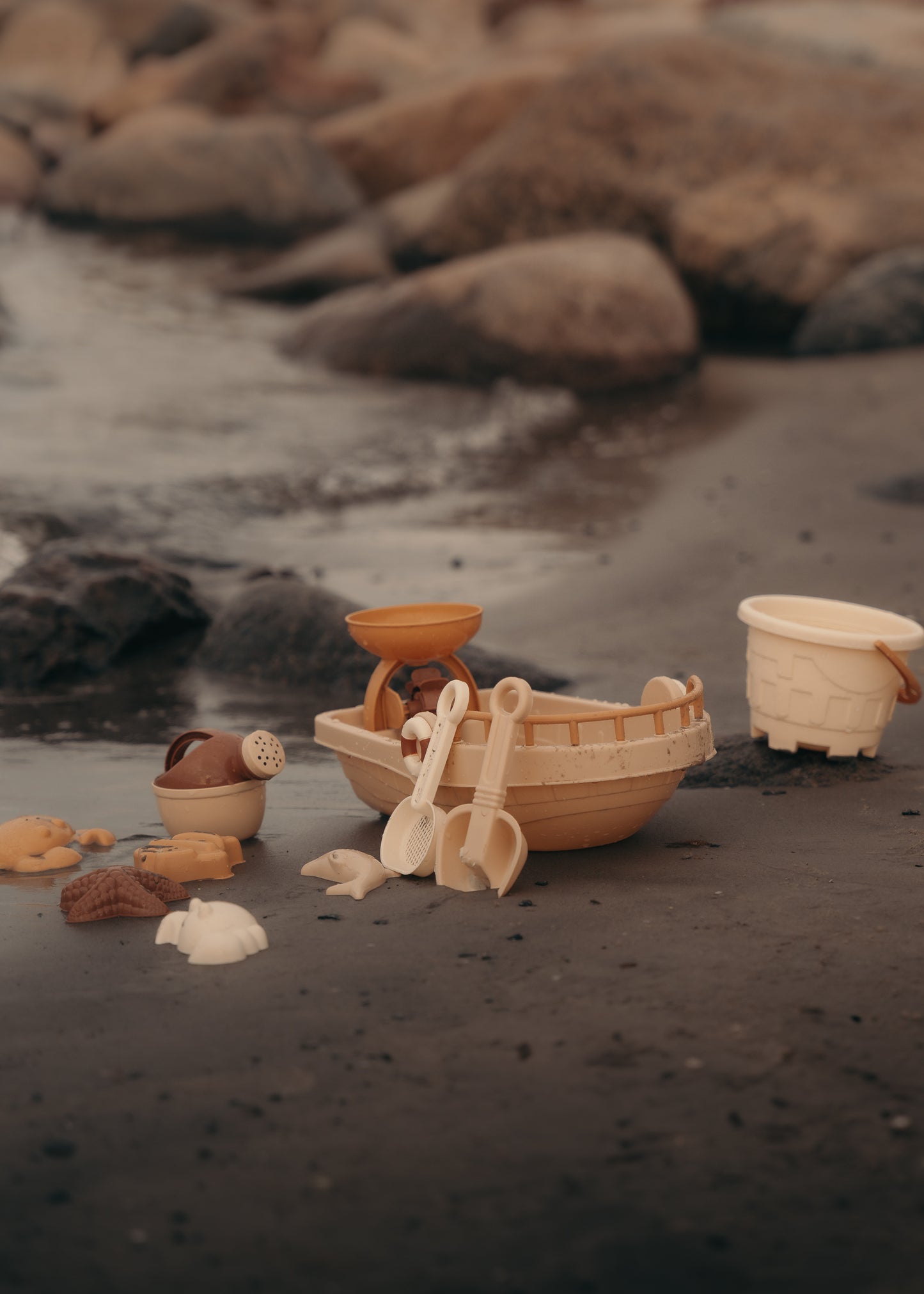 ALL ABOARD - NEUTRAL COLORS