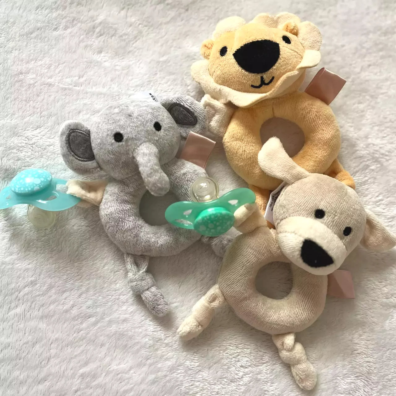 Ring rattle Beige doddi