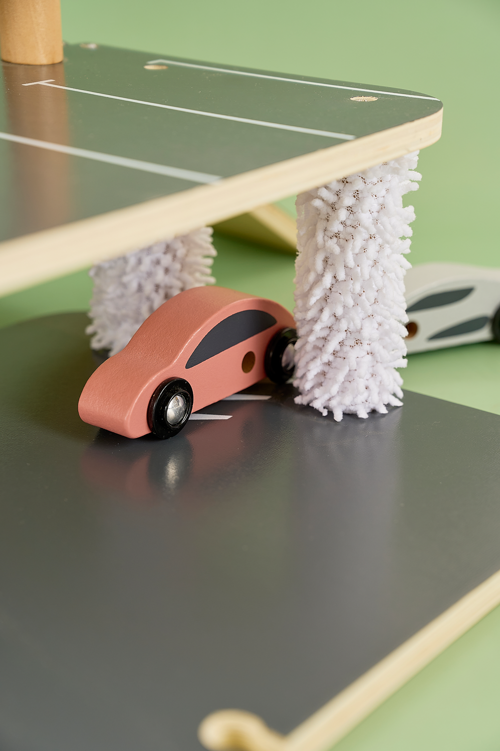 Garazhd parkimi makina