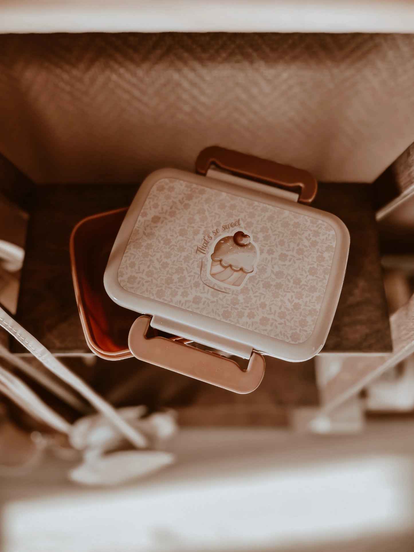 Lunch Box - Bouquet Silhouette